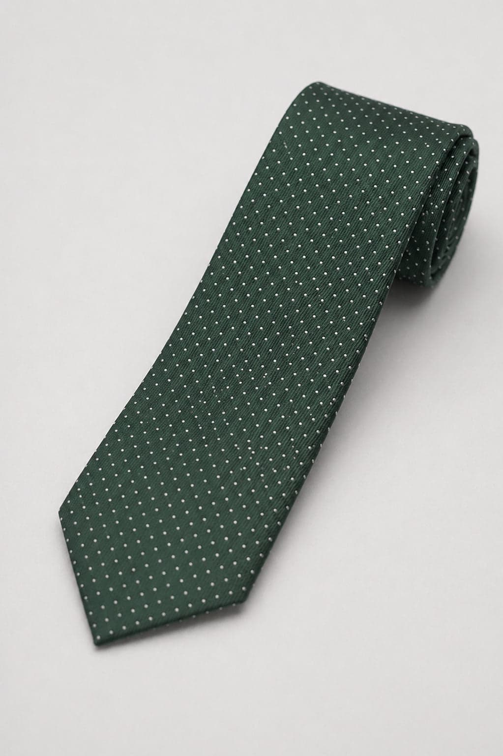 Corbata verde puntos
