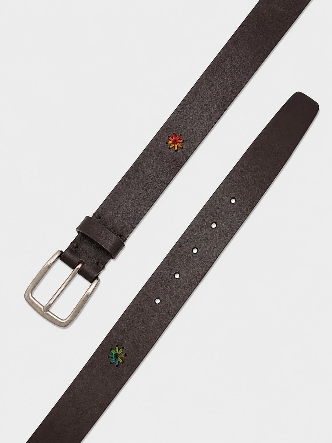 Cinturón marron bordado