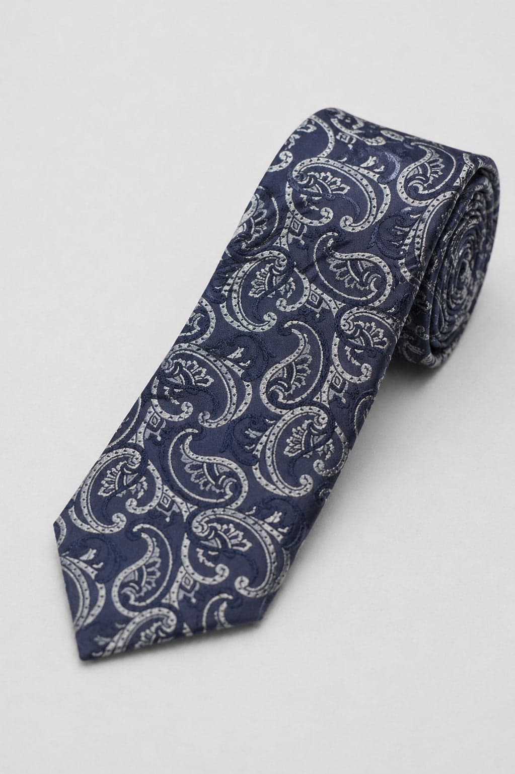 Corbata azul marino estampada