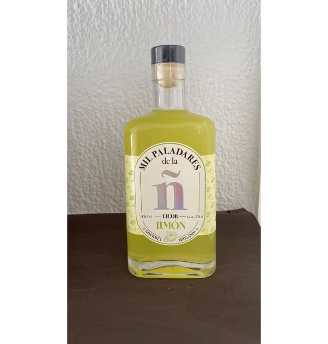 Licor de limón 30º Ñ 700 ml